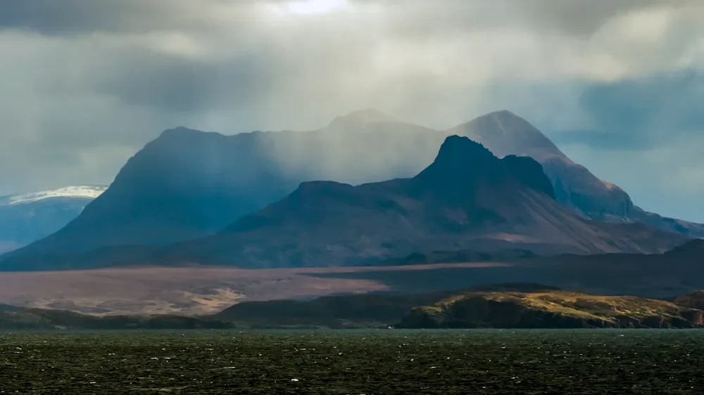A mystic moment between showers post image